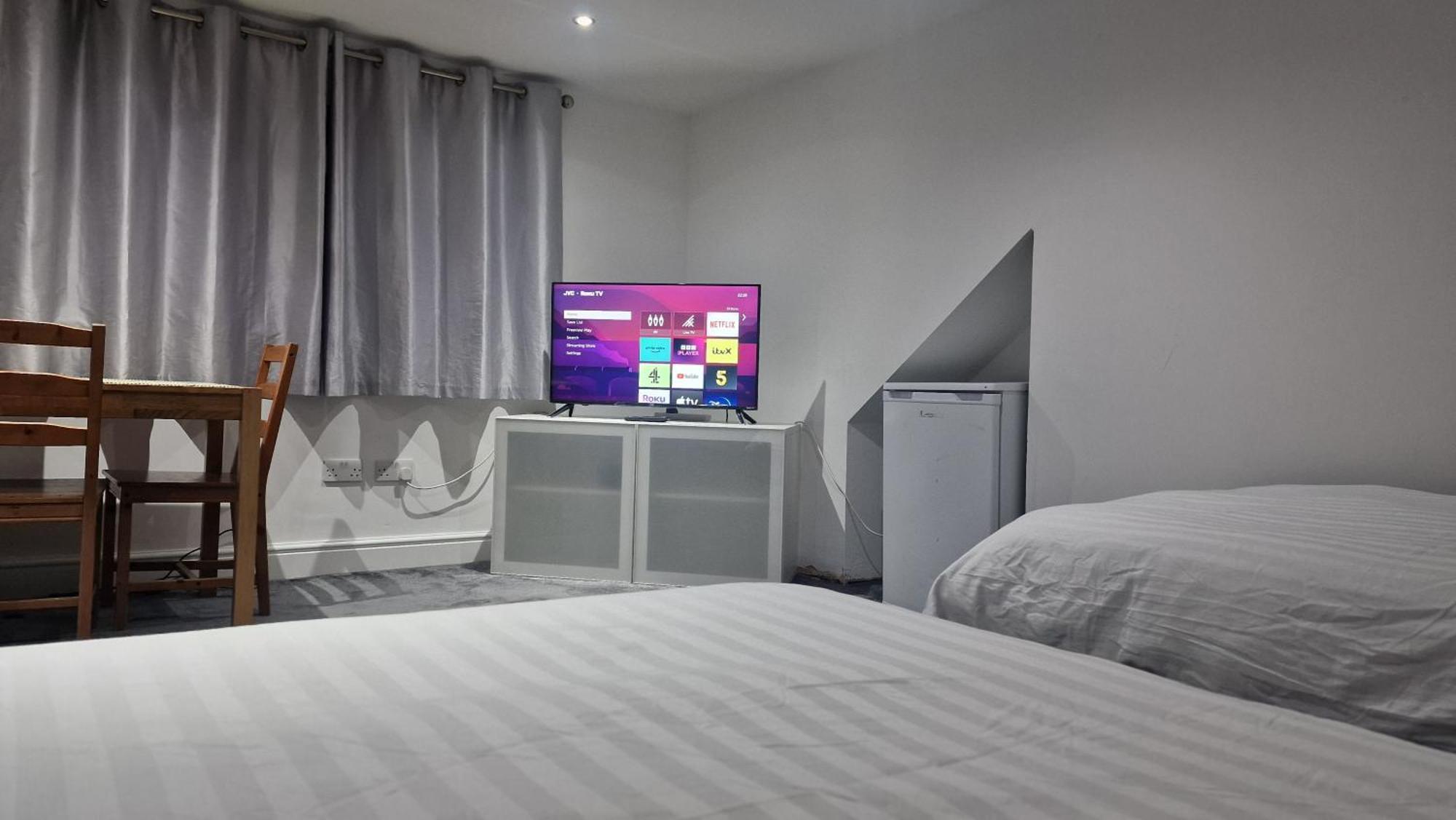 Апартаменты Snoozeden Westmead, Виндзор Экстерьер фото