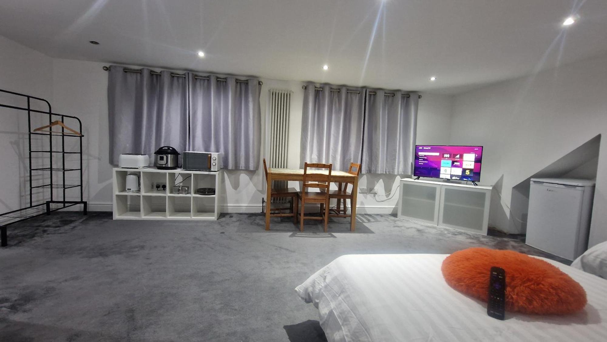 Апартаменты Snoozeden Westmead, Виндзор Экстерьер фото